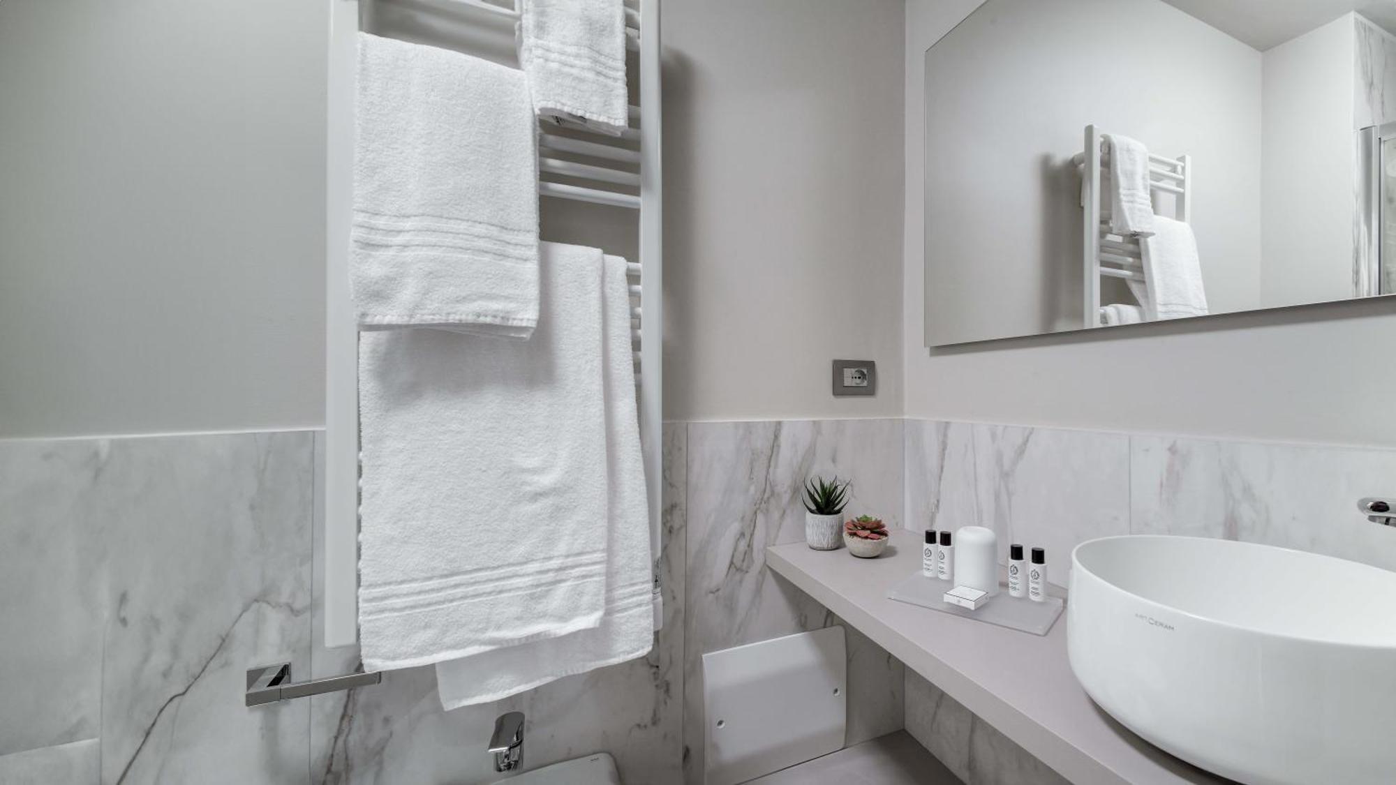 Be Duomo - Self Check-In Bed & Breakfast Voghera Exterior photo
