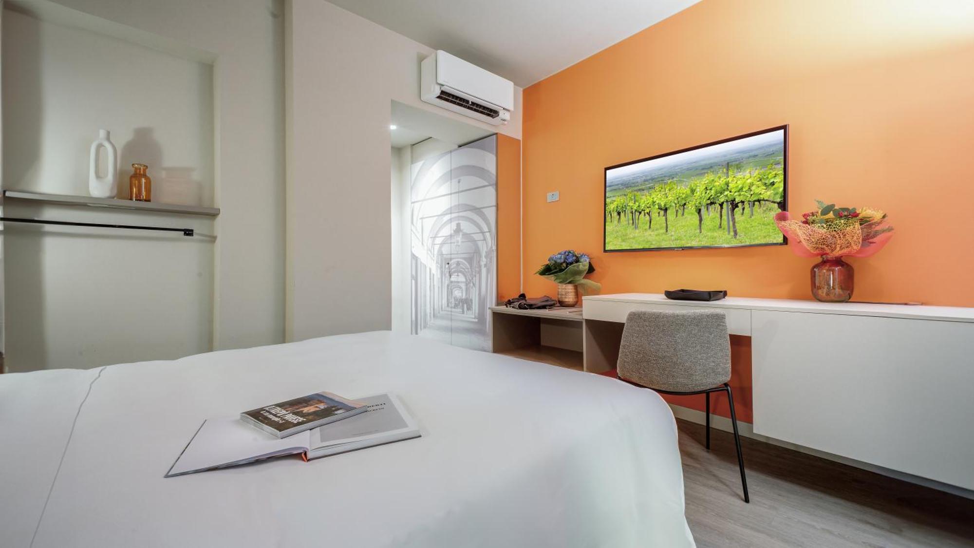 Be Duomo - Self Check-In Bed & Breakfast Voghera Exterior photo